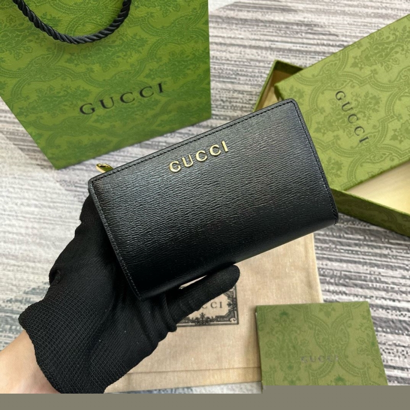 G*u*i wallets & purse